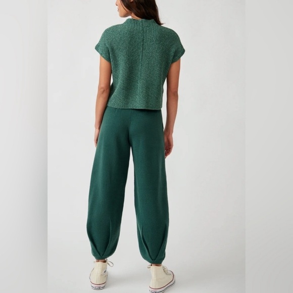 NWT Free People FP Beach Freya Short Sleeve Sweater Emerald Spell Green Size M - Picture 4 of 11